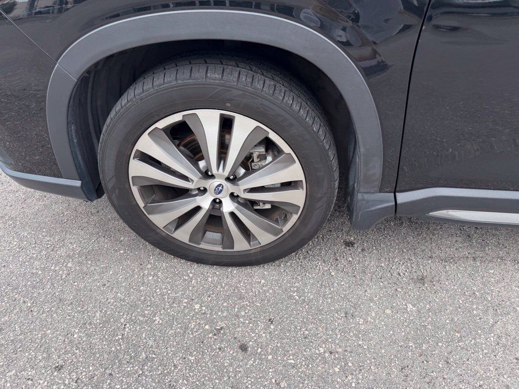Used 2022 Subaru Ascent Limited w/ Technology Package AWD/4WD image 11