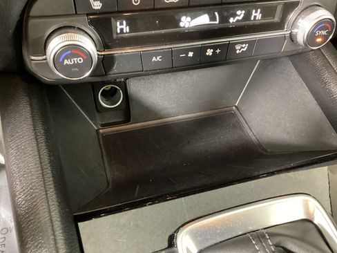 Used 2025 MAZDA CX-5 AWD 2.5 S w/ Preferred Package image 28