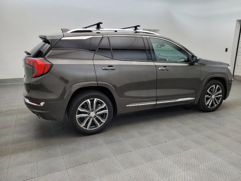 Used 2020 GMC Terrain Denali w/ Denali Premium Package FWD image 10