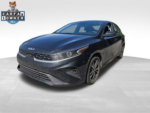 Used 2023 Kia Forte LXS FWD image 8