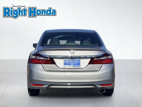 Certified 2017 Honda Accord LX image 5