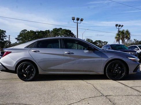 New 2026 Hyundai Elantra SEL Sport Premium FWD image 3