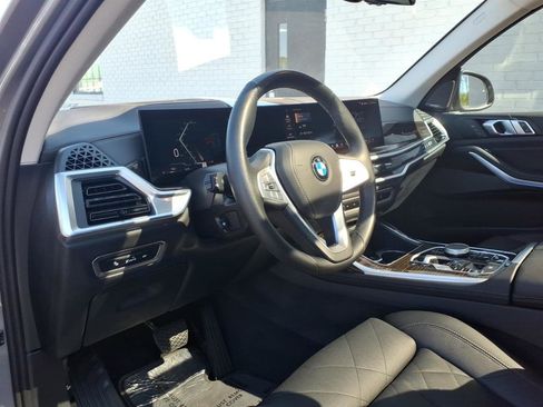 Used 2025 BMW X7 xDrive40i image 6