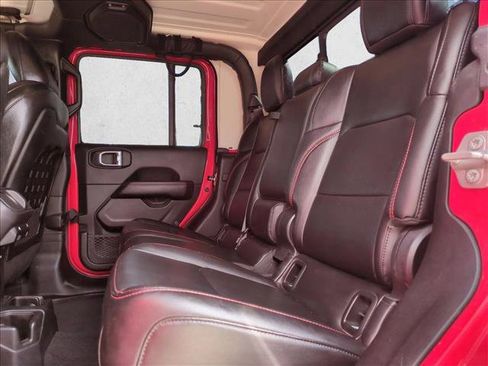 Used 2022 Jeep Gladiator Rubicon w/ LED Lighting Group AWD/4WD image 19