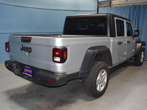 Used 2023 Jeep Gladiator Sport image 25