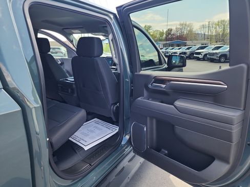 Certified 2025 Chevrolet Silverado 1500 LT Trail Boss w/ Protection Package AWD/4WD image 32