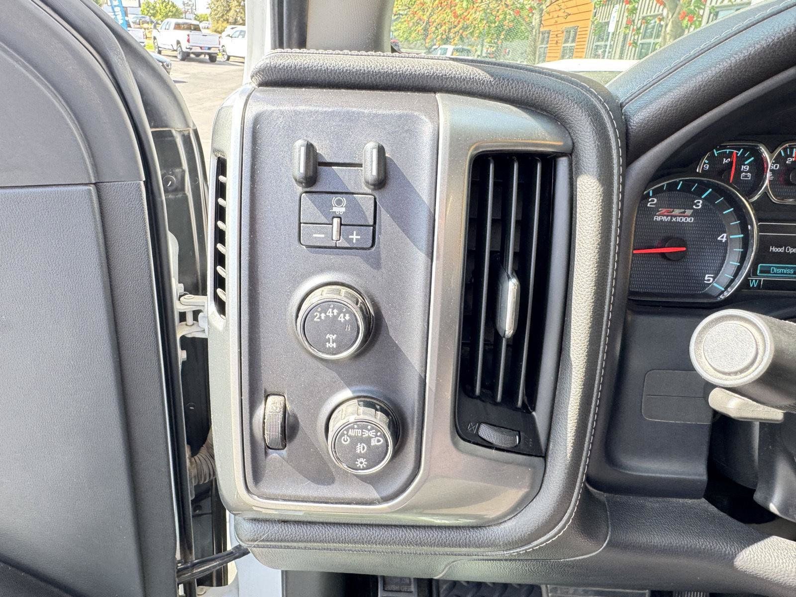 Used 2017 Chevrolet Silverado 2500 LTZ w/ Duramax Plus Package AWD/4WD image 21
