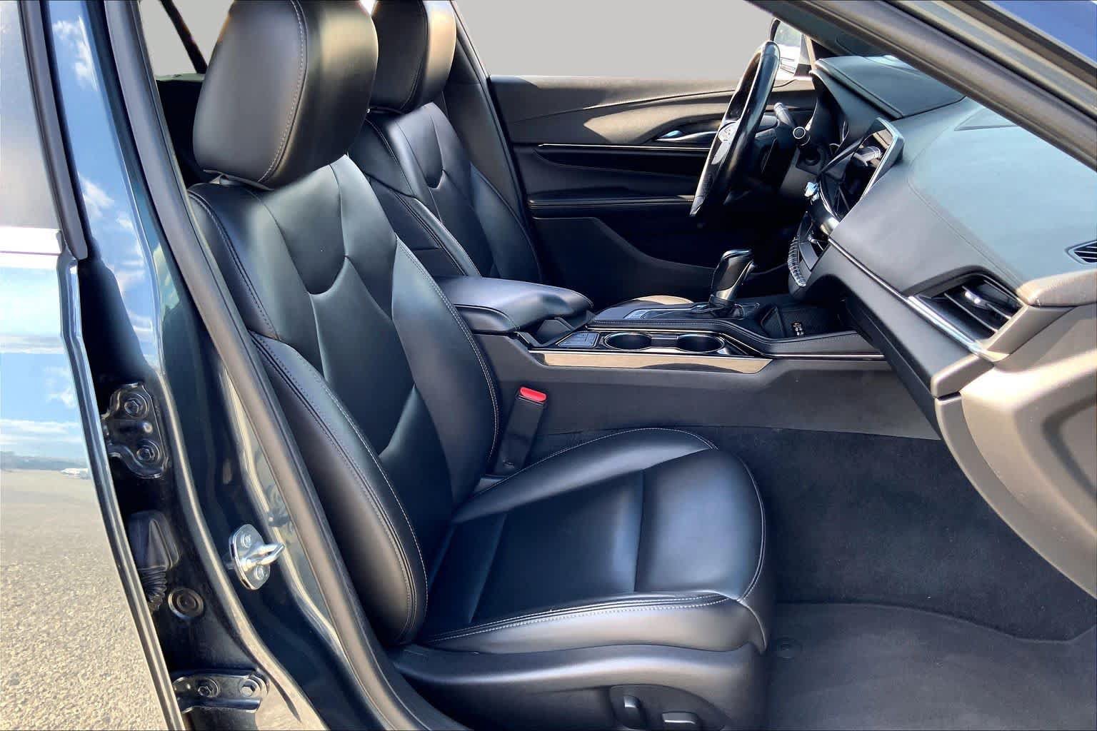 Used 2022 Cadillac CT4 Luxury RWD image 9