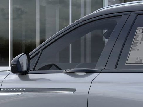 New 2026 Lincoln Nautilus Reserve image 21