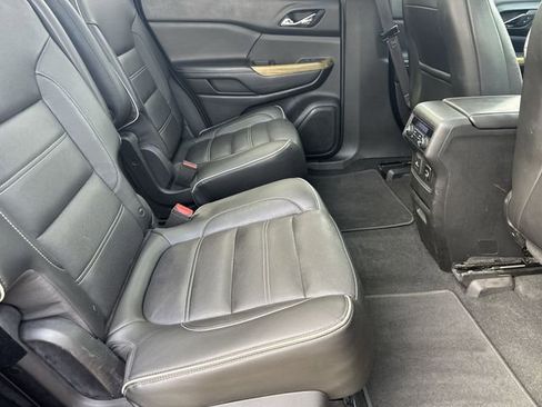 Certified 2018 GMC Acadia Denali w/ Technology Package image 29