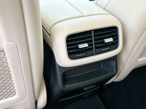 Used 2022 Mercedes-Benz GLE 350 4MATIC image 25