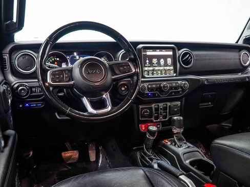 Used 2022 Jeep Wrangler Unlimited Rubicon 4xe w/ Steel Bumper Group AWD/4WD image 16