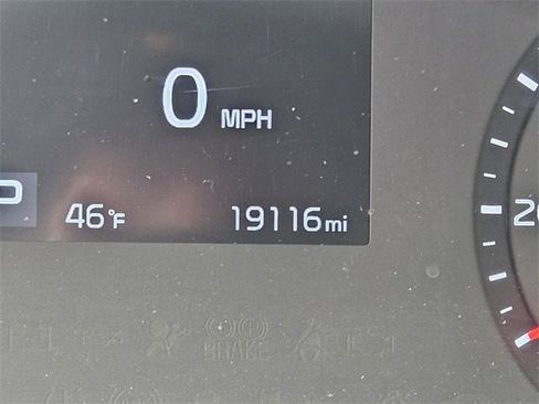 Used 2020 Kia Soul X-Line image 31