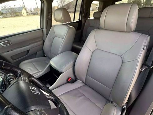 Used 2010 Honda Pilot EX-L image 16