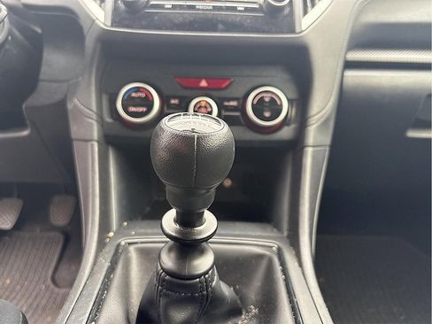 Certified 2022 Subaru Crosstrek 2.0i image 10