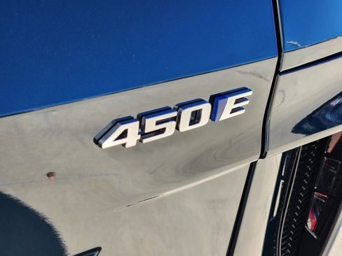 New 2025 Cadillac Lyriq Luxury image 11