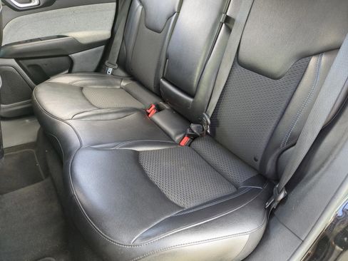 Used 2022 Jeep Compass Latitude w/ Convenience Group image 22