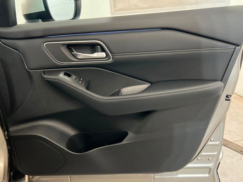 New 2026 Nissan Rogue Platinum w/ Platinum Premium Package image 23