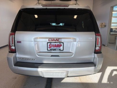 Used 2018 GMC Yukon XL SLT w/ Open Road Package image 9