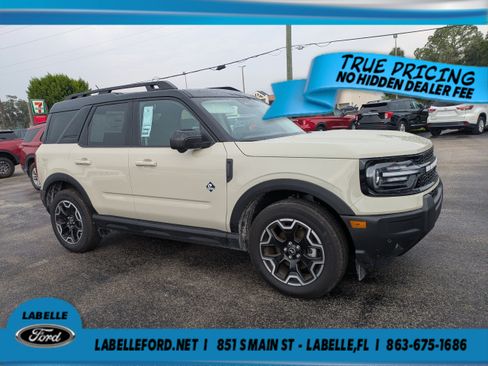 Certified 2025 Ford Bronco Sport Outer Banks w/ Outer Banks Tech Package+ AWD/4WD image 1