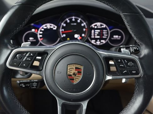 Certified 2020 Porsche Cayenne image 16