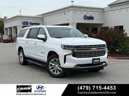 Used 2023 Chevrolet Suburban Premier RWD image 1