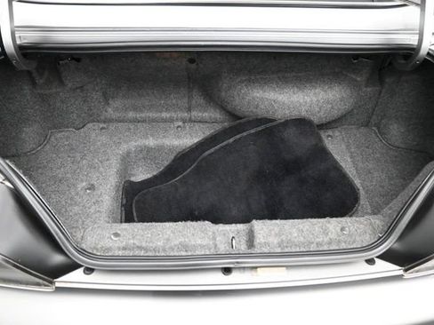Used 2005 Honda S2000 image 18