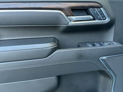 Certified 2025 GMC Sierra 1500 SLT AWD/4WD image 11