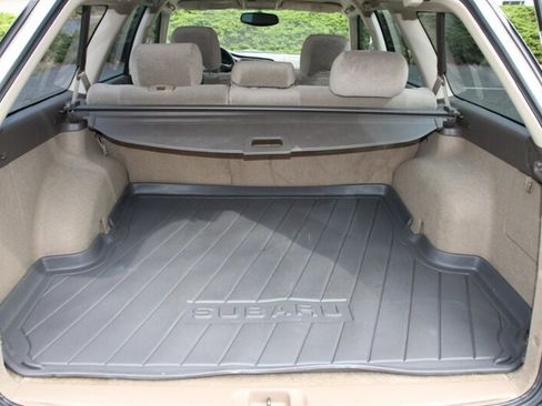 Used 2003 Subaru Outback Wagon AWD/4WD image 15