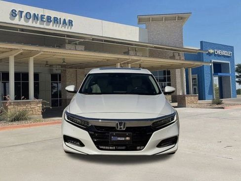 Used 2020 Honda Accord Touring image 9