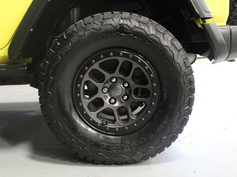 Used 2022 Jeep Wrangler Unlimited Sport image 19