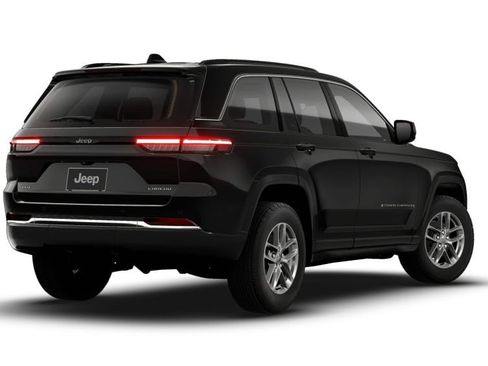 New 2026 Jeep Grand Cherokee Laredo X image 2