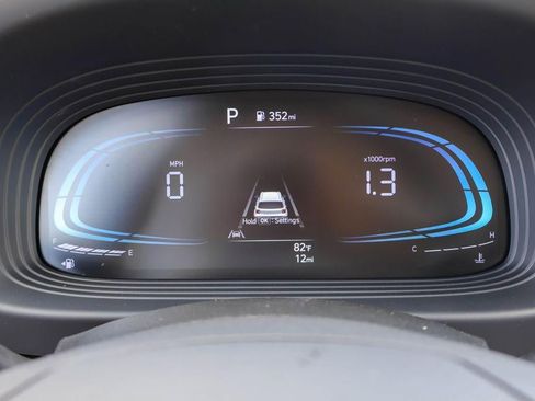 New 2026 Hyundai Venue SEL FWD image 12