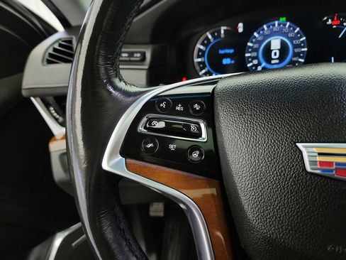 Used 2018 Cadillac Escalade Luxury AWD/4WD image 24