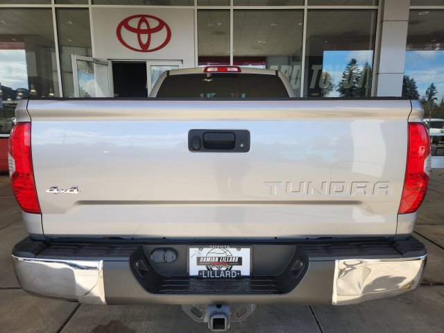 Used 2016 Toyota Tundra SR5 w/ SR5 Upgrade Package AWD/4WD image 11