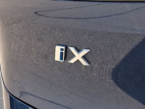 Used 2024 BMW iX xDrive50 w/ Sport Package AWD/4WD image 36