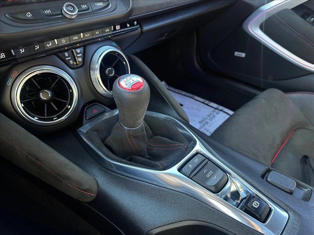 Used 2019 Chevrolet Camaro ZL1 RWD image 12