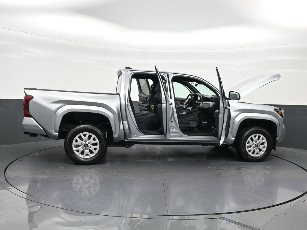 Used 2025 Toyota Tacoma SR5 RWD image 34