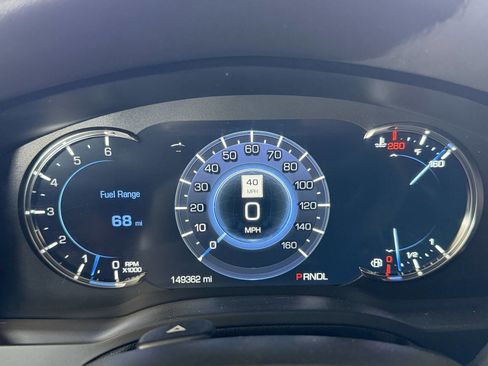 Used 2019 Cadillac Escalade ESV Platinum AWD/4WD image 18