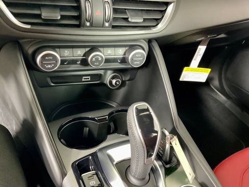 New 2026 Alfa Romeo Giulia AWD image 29