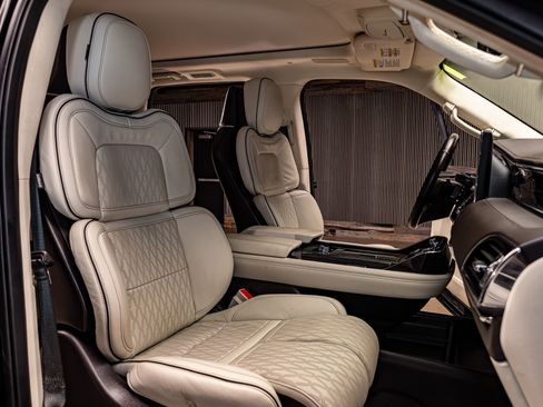 Used 2023 Lincoln Navigator L Black Label image 27