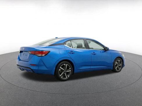 Used 2025 Nissan Sentra SV FWD image 9