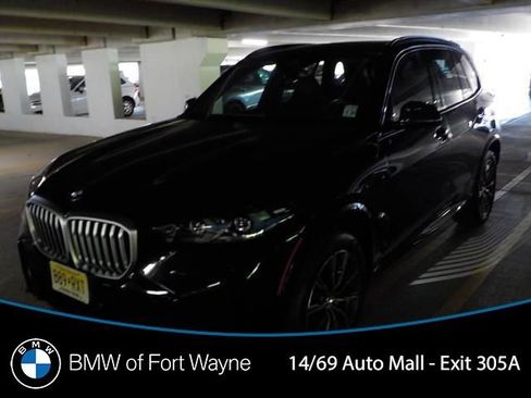 Used 2024 BMW X5 xDrive40i w/ M Sport Package AWD/4WD image 1