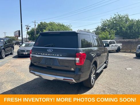 Used 2022 Ford Expedition XLT RWD image 3