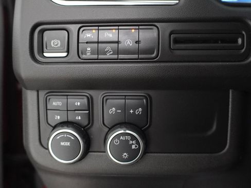 Used 2023 Chevrolet Tahoe Z71 AWD/4WD image 20