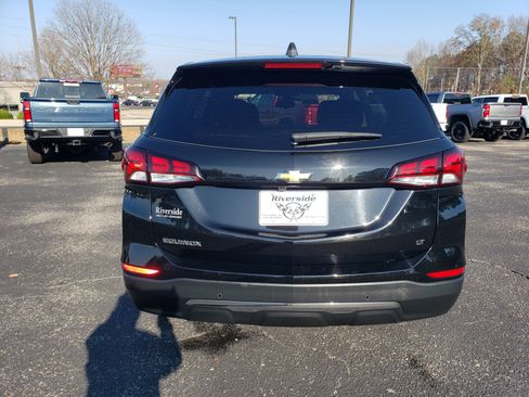 Used 2022 Chevrolet Equinox LT w/ Driver Convenience Package image 8