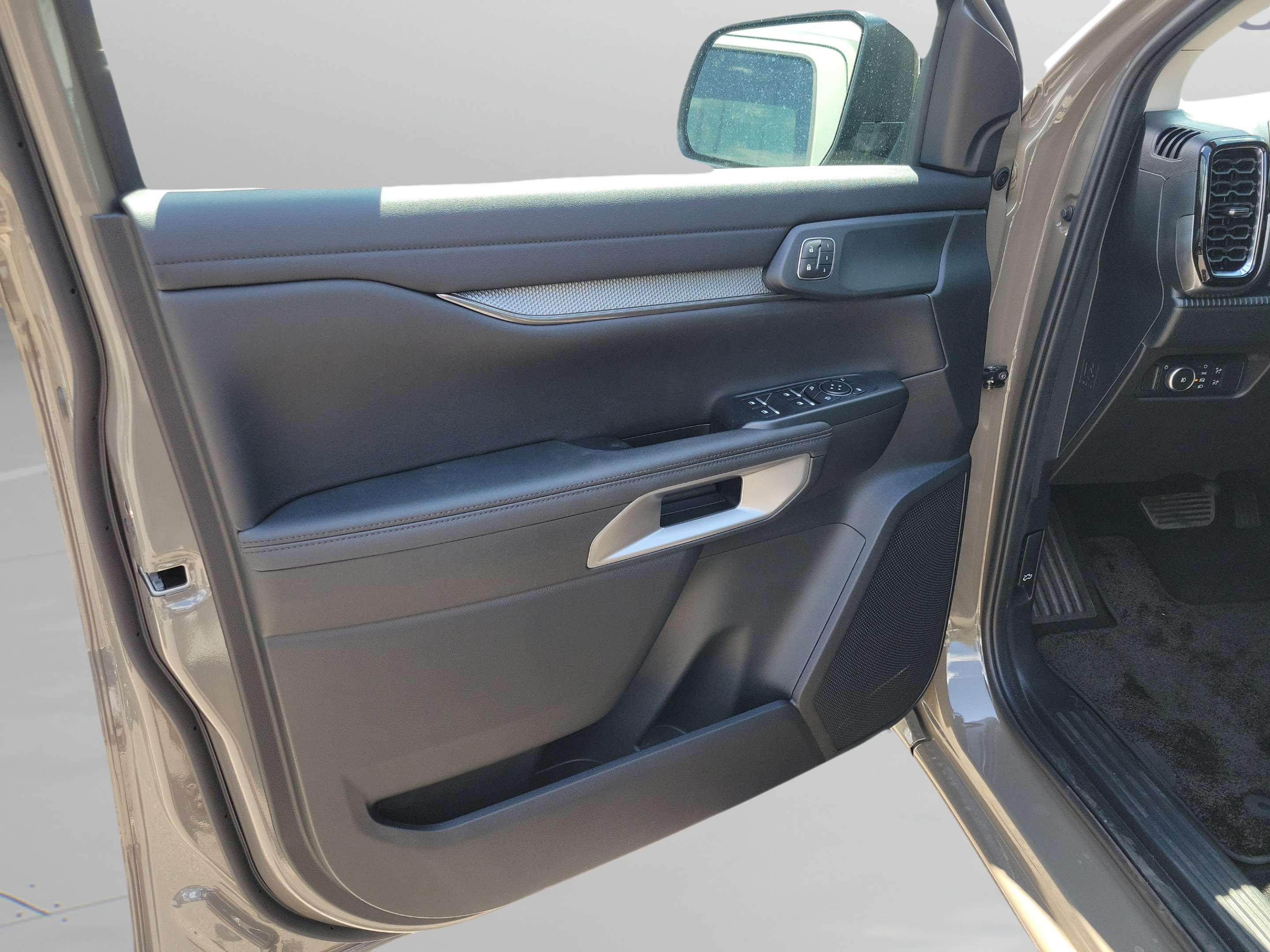 New 2026 Ford Ranger Lariat w/ FX4 Off-Road Package AWD/4WD image 14