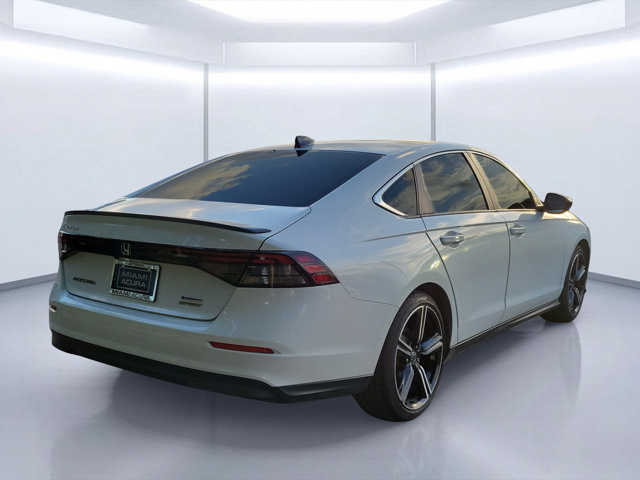 Used 2023 Honda Accord Sport image 4
