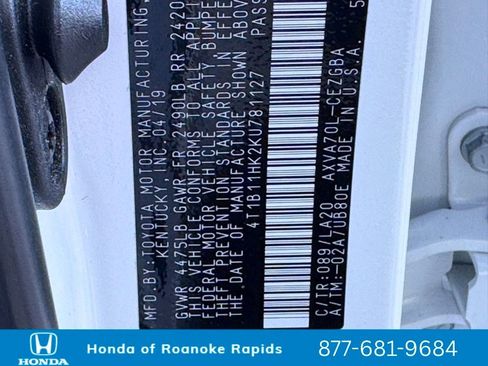 Used 2019 Toyota Camry XLE image 41