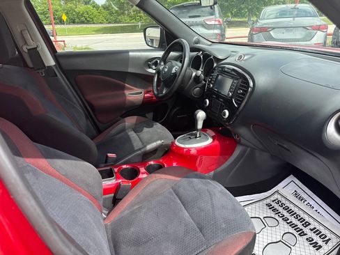 Used 2016 Nissan Juke SV w/ Technology Package image 11